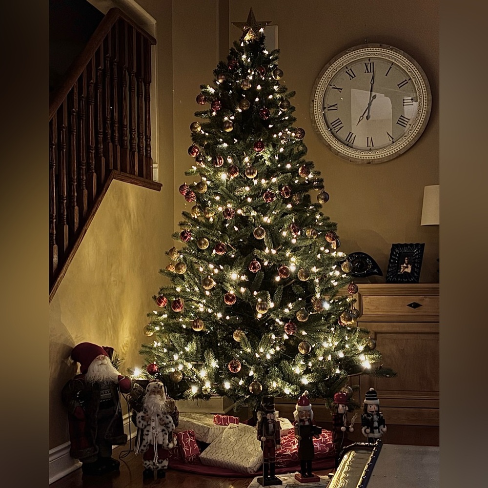 Elegant Holiday Christmas Tree + Full Decoration Bundle 🎄